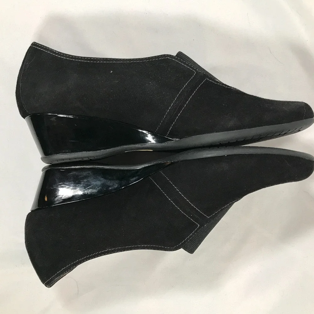 Soft Spots Black Cushion Slip On Wedge Heel Shoes Womens US 11W EU 42 UK 9‎ NWOT